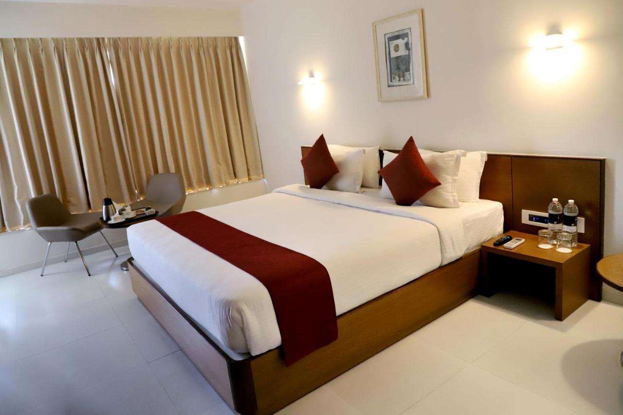Quality Inn Patria Suites, ראג'קוט מראה חיצוני תמונה