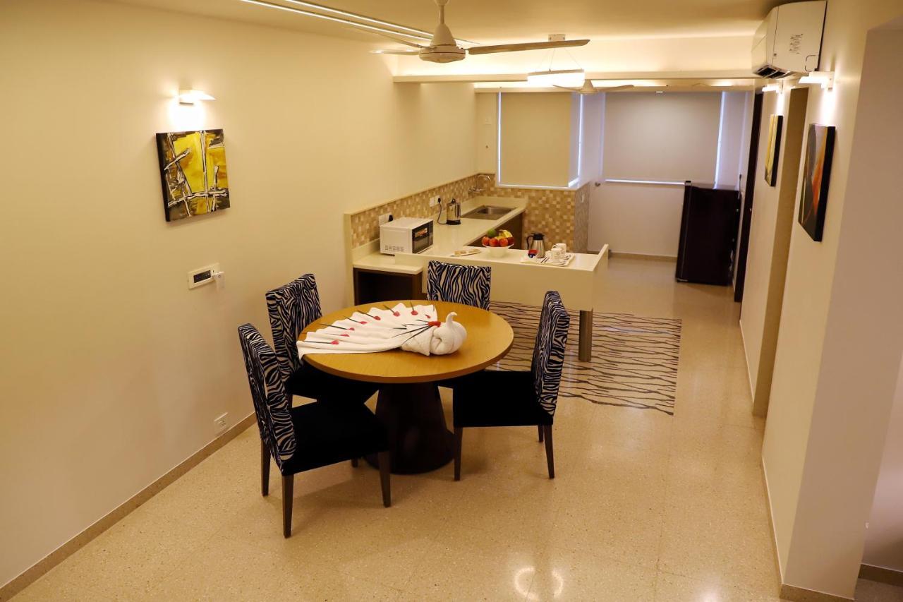 Quality Inn Patria Suites, ראג'קוט מראה חיצוני תמונה