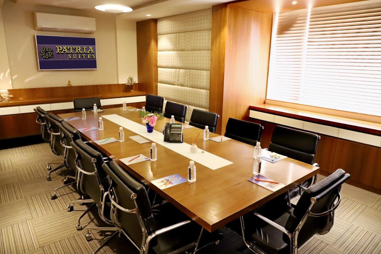 Quality Inn Patria Suites, ראג'קוט מראה חיצוני תמונה
