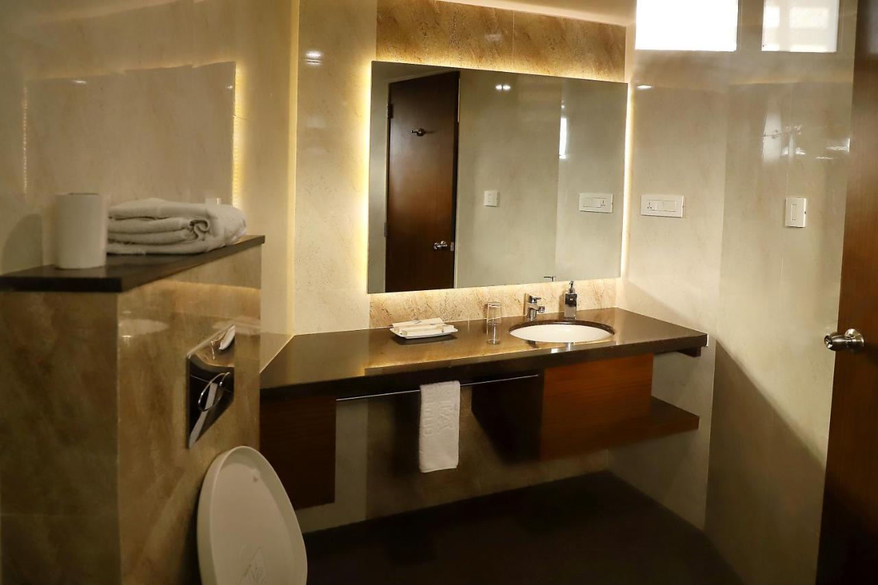 Quality Inn Patria Suites, ראג'קוט מראה חיצוני תמונה